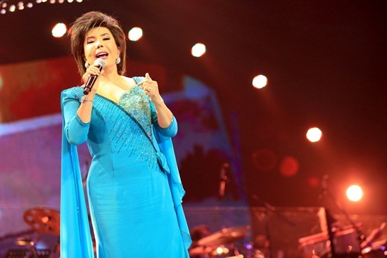 คอนเสิร์ตกล่อมกรุง ครวญเพลงไพเราะ สมเกียรติตำนานเพลงลูกกรุง คอนเสิร์ตกล่อมกรุง ครวญเพลงไพเราะ สมเกียรติตำนานเพลงลูกกรุง