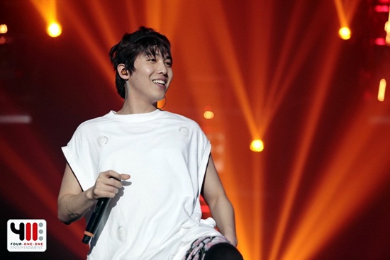ชมภาพบรรยากาศ FTISLAND ปิดท้ายทัวร์คอนเสิร์ตในไทยอย่างอบอุ่น ชมภาพบรรยากาศ FTISLAND ปิดท้ายทัวร์คอนเสิร์ตในไทยอย่างอบอุ่น