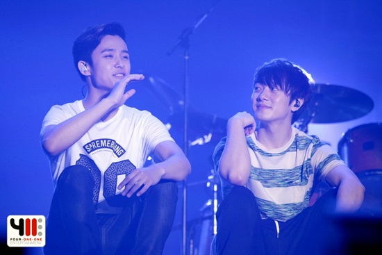ชมภาพบรรยากาศ FTISLAND ปิดท้ายทัวร์คอนเสิร์ตในไทยอย่างอบอุ่น ชมภาพบรรยากาศ FTISLAND ปิดท้ายทัวร์คอนเสิร์ตในไทยอย่างอบอุ่น