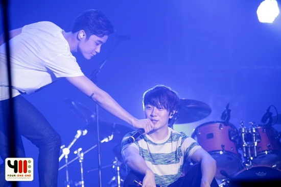 ชมภาพบรรยากาศ FTISLAND ปิดท้ายทัวร์คอนเสิร์ตในไทยอย่างอบอุ่น ชมภาพบรรยากาศ FTISLAND ปิดท้ายทัวร์คอนเสิร์ตในไทยอย่างอบอุ่น