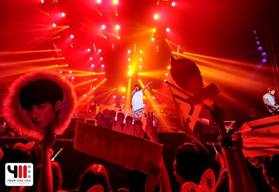 ชมภาพบรรยากาศ FTISLAND ปิดท้ายทัวร์คอนเสิร์ตในไทยอย่างอบอุ่น ชมภาพบรรยากาศ FTISLAND ปิดท้ายทัวร์คอนเสิร์ตในไทยอย่างอบอุ่น