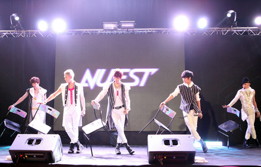 NU\'EST