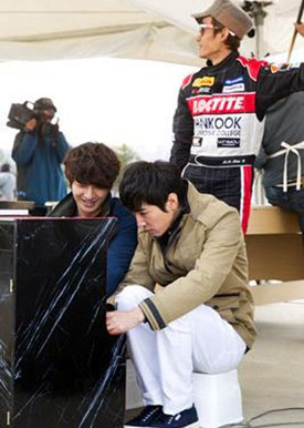 Danny Ahn กับบทบาทพิธีกรรายการ Top Gear Korea Season 4 Danny Ahn กับบทบาทพิธีกรรายการ Top Gear Korea Season 4