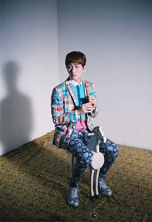 อนยู SHINee โชว์นิ้วกลางระหว่างถ่ายรายการ