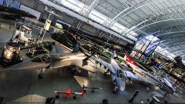 พาเที่ยว Steven F. Udvar-Hazy Center พิพิธภัณฑ์การบินและอวกาศ