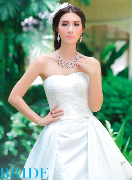  นาว-หมอวิน ควงคู่สวมชุดไทยแต่งงานใน BRIDE Magazine