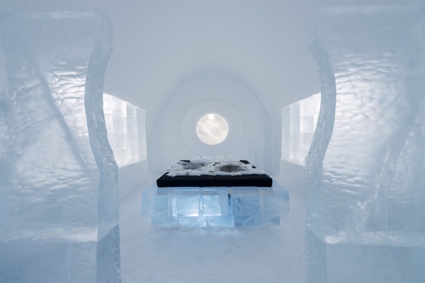  8 โรงแรมน้ำแข็งเย็นติดลบ ที่พักสุดท้าทายของนักเดินทาง