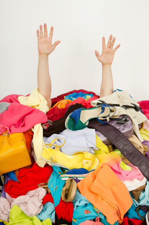 10 วิธีจัดการปัญหาตู้เสื้อผ้ารกของสาวนักช้อป