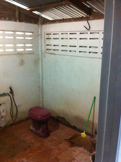 รีโนเวทห้องน้ำและห้องครัวแบบบ้าน ๆ เวอร์ชั่นงบน้อย รีโนเวทห้องน้ำและห้องครัวแบบบ้าน ๆ เวอร์ชั่นงบน้อย