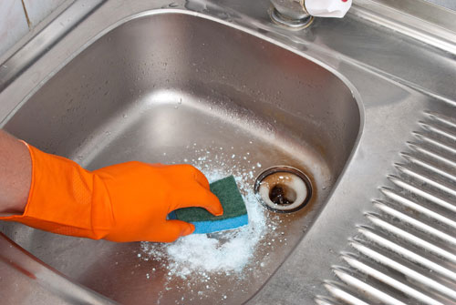 5 ขั้นตอนง่าย ๆ ที่ช่วยให้อ่างล้างจานสะอาดใสปิ๊ง