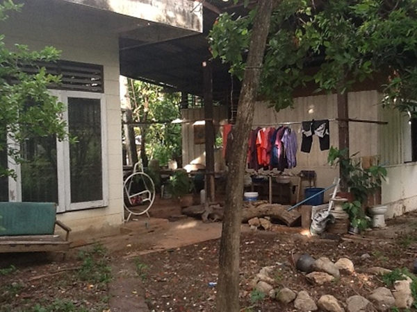 เปลี่ยนบ้านเก่าอายุ 60 ปี ให้กลับมาสวยเด่นสะดุดตา เปลี่ยนบ้านเก่าอายุ 60 ปี ให้กลับมาสวยเด่นสะดุดตา