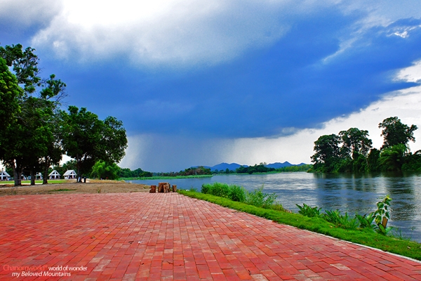 กำแพงเพชร เที่ยวเมืองโบราณ สัมผัสธรรมชาติและสายหมอก ณ เมืองกำแพงเพชร