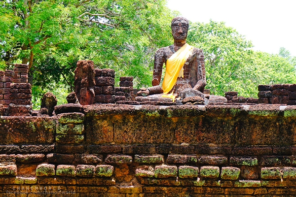 กำแพงเพชร เที่ยวเมืองโบราณ สัมผัสธรรมชาติและสายหมอก ณ เมืองกำแพงเพชร