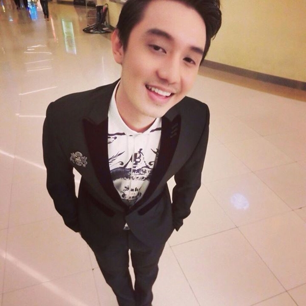 ปอม สิทธิพงษ์ ประวัติเน็ตไอดอลคนดัง อดีตคู่จิ้น ปอม อ๋อง ปอม สิทธิพงษ์ ประวัติเน็ตไอดอลคนดัง อดีตคู่จิ้น ปอม อ๋อง