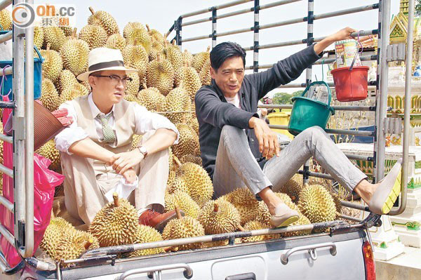 โจวเหวินฟะ เจอทุเรียนตำเลือดออก ขณะถ่ายหนังในไทย โจวเหวินฟะ เจอทุเรียนตำเลือดออก ขณะถ่ายหนังในไทย