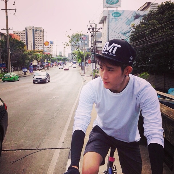 เฟม ชวิน จากหนังบ้านฉัน..ตลกไว้ก่อนฯ โตเป็นหนุ่มหล่อใส กล้ามมาเป็นมัด เฟม ชวิน จากหนังบ้านฉัน..ตลกไว้ก่อนฯ โตเป็นหนุ่มหล่อใส กล้ามมาเป็นมัด