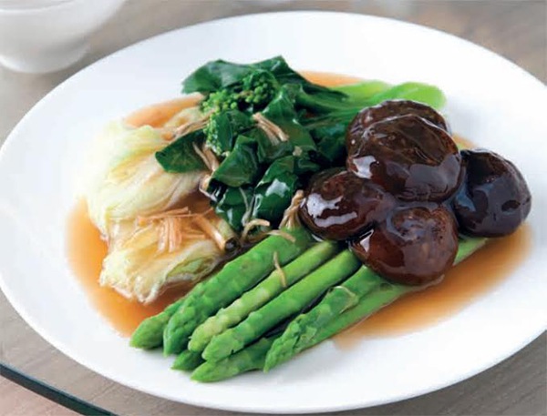 ผัดผักสี่สหาย อาหารเหลาเพื่อสุขภาพสไตล์จีน 