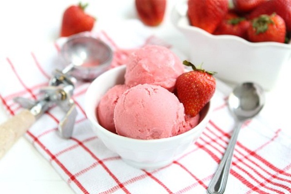 20 ไอเดียทำเมนูสุดอร่อยจากสตรอว์เบอร์รี 20 ไอเดียทำเมนูสุดอร่อยจากสตรอว์เบอร์รี