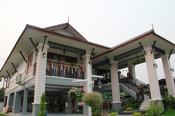 แบบบ้านไทยประยุกต์ ปลูกให้พ่อแม่ บนพื้นที่ 110 ตร.ว. แบบบ้านไทยประยุกต์ ปลูกให้พ่อแม่ บนพื้นที่ 110 ตร.ว.