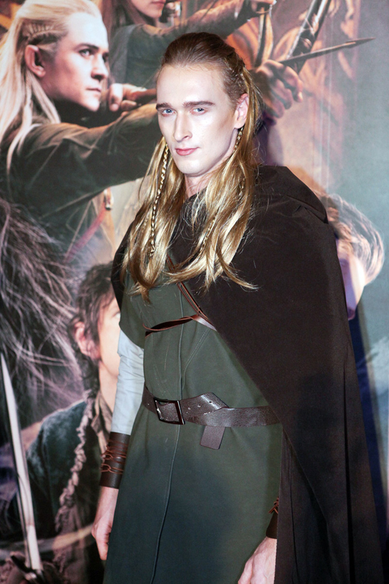 ธันวา - เอสเธอร์ แปลงร่างเป็นเอล์ฟหนุ่มเอล์ฟสาว พร้อมโชว์สุดพิเศษในงานเปิดตัวหนัง The Hobbit