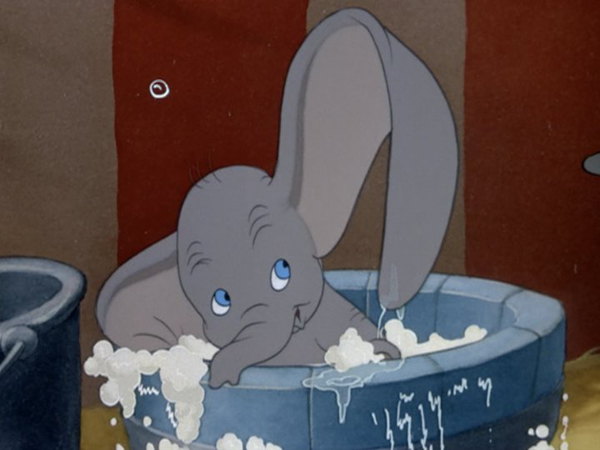 เอห์เรน ครูเกอร์ คือผู้เขียนบท Dumbo ฉบับไลฟ์-แอ็คชั่น