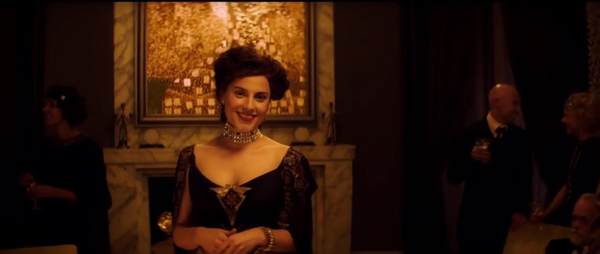 woman in gold