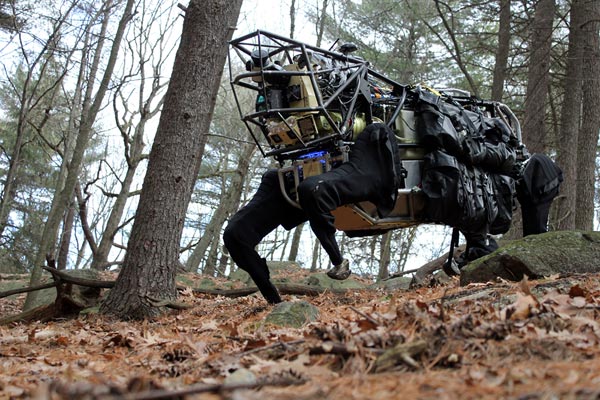 LS3 หุ่นยนต์สุนัขลำเลียงของช่วยเหลือเหล่าทหาร