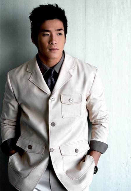 อาเล็ก ธีรเดช อาเล็ก ธีรเดช