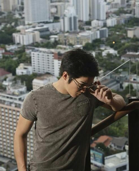 อาเล็ก ธีรเดช อาเล็ก ธีรเดช