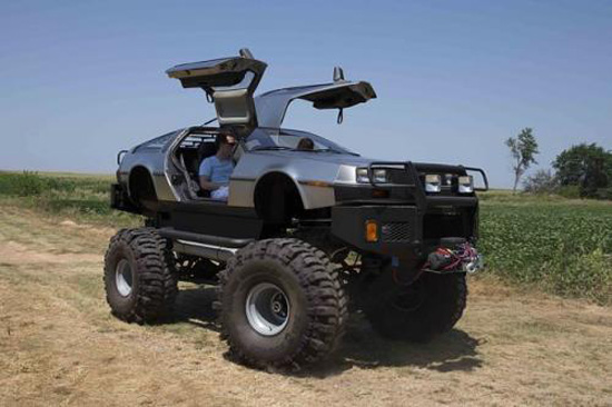 DeLorean DMC-12