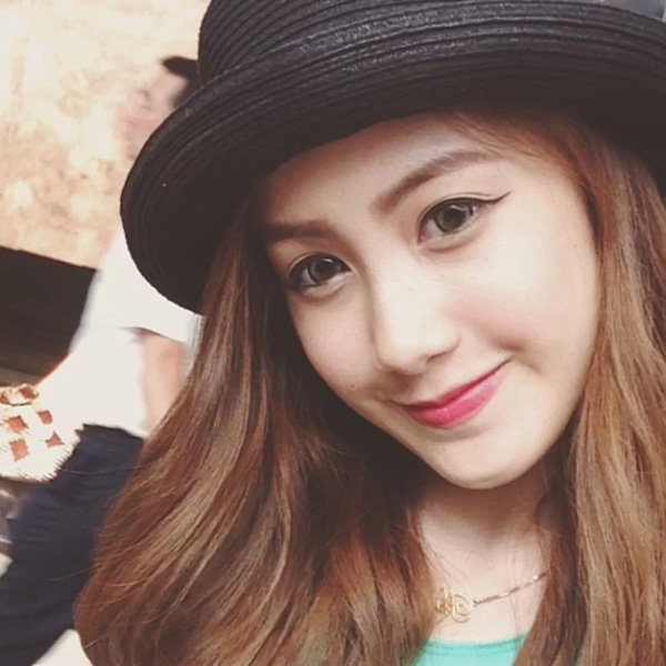 จีจี้ พลอยไพลิน จีจี้ พลอยไพลิน