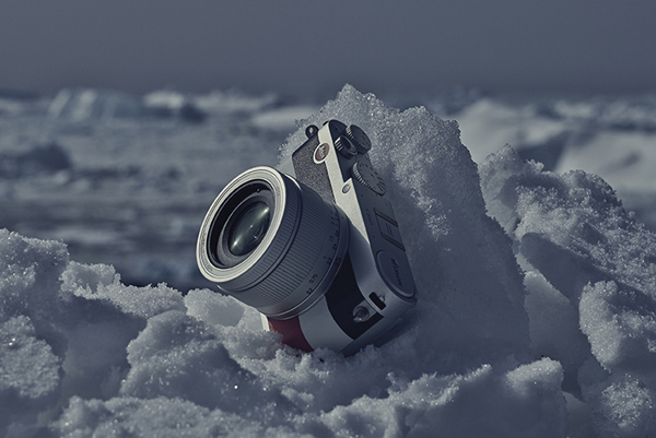 LEICA X EDITION MONCLER