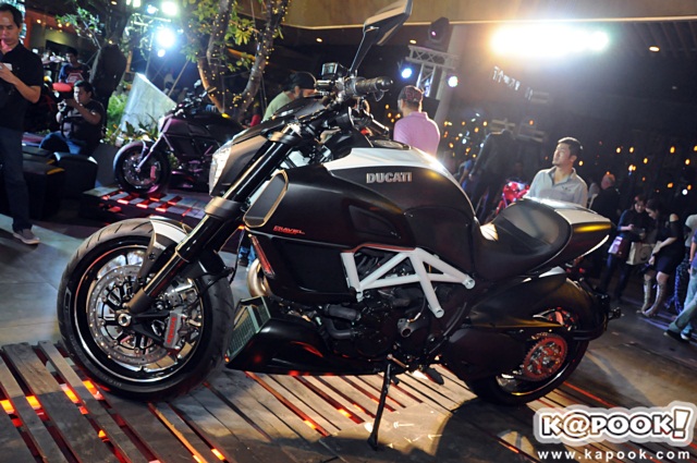 Ducati Diavel Carbon