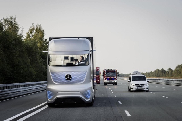 Mercedes Benz Future Truck 2025 Mercedes Benz Future Truck 2025