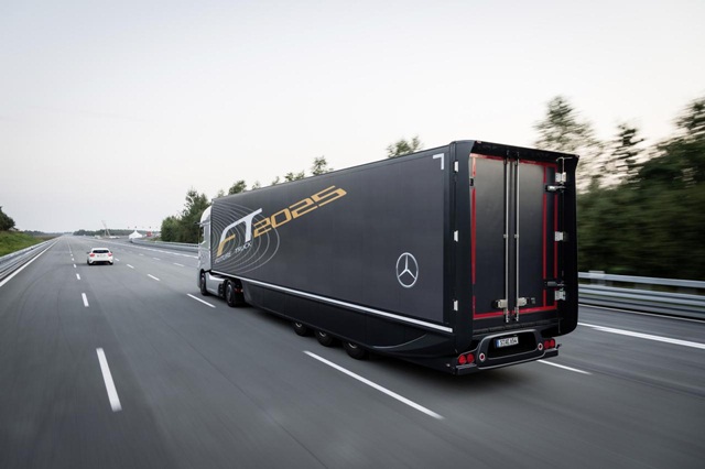 Mercedes Benz Future Truck 2025 Mercedes Benz Future Truck 2025
