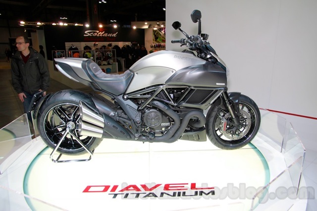 Ducati Diavel Titanium