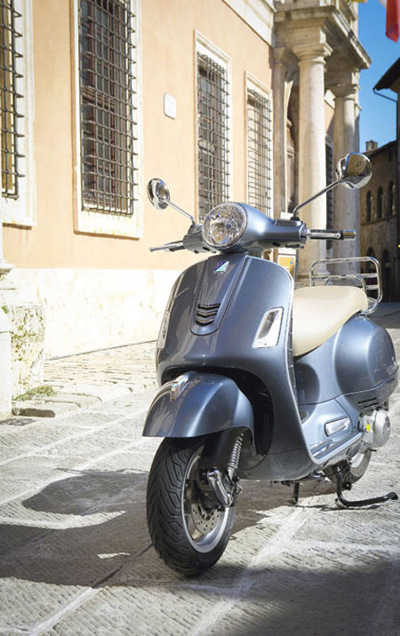 Vespa GTS 300