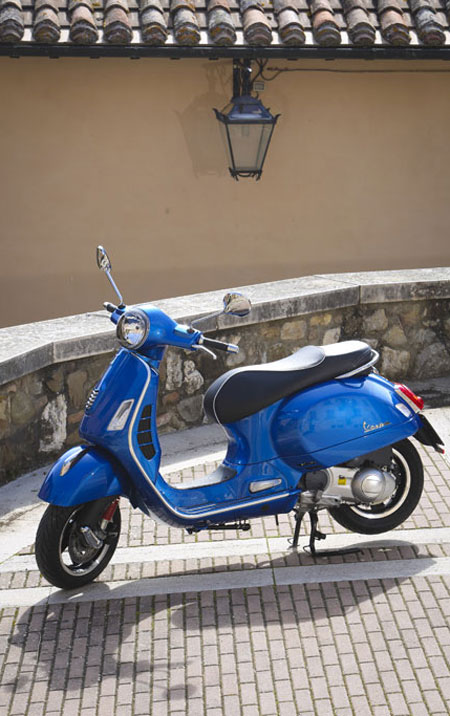 Vespa GTS 300