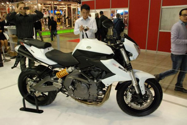 Benelli TNT 600 Big Bike