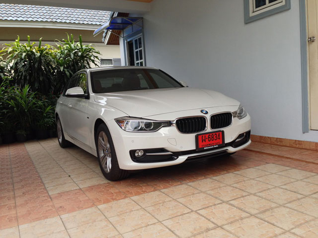 BMW 320d Sport Line (F30)