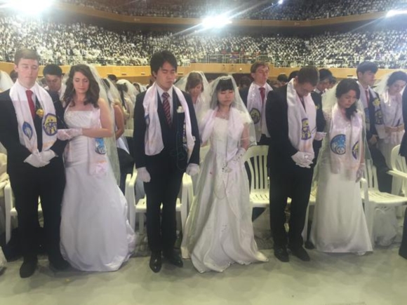 โบสถ์เกาหลีใต้ จัดพิธีสมรสหมู่คู่บ่าว-สาว 3,800 คู่