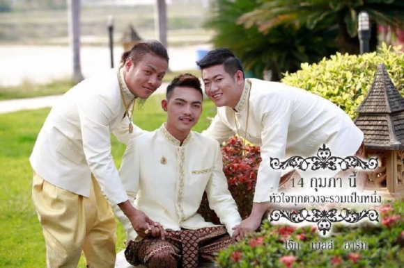 งานแต่ง 3 เกย์ไทย ทุกหัวใจรวมเป็นหนึ่ง แชร์กระหึ่ม ชาวเน็ตร่วมยินดี