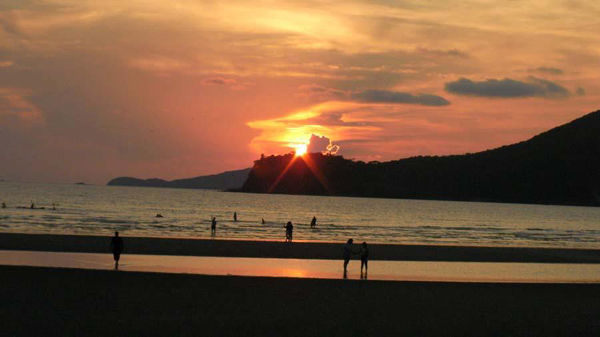 หาดเตยงาม อ่าวนาวิกโยธิน เที่ยวสบาย ๆ ชายทะเลสัตหีบ