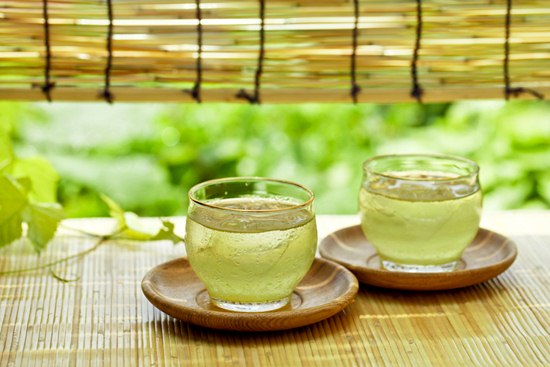 ชาเขียว ดื่มอย่างไรได้ประโยชน์เต็ม ๆ 