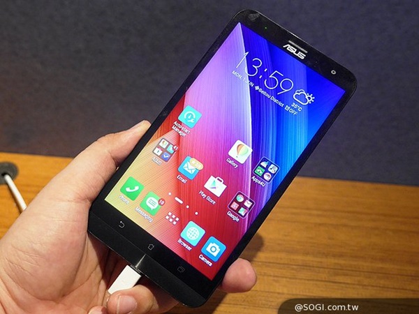 ASUS Zenfone 2