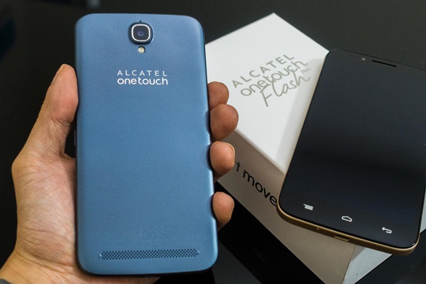 Alcatel OneTouch Flash Plus สมาร์ทโฟน Selfie กล้องหน้า 8 ล้าน