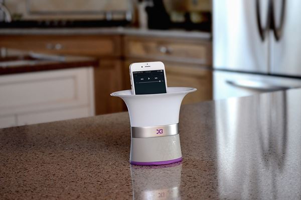 The Audiovase ลำโพงสำหรับ iPhone