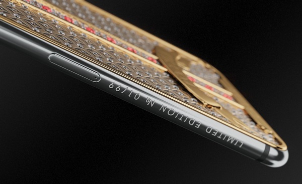 iPhone X รุ่นพิเศษ ฝาหลังทองคำ