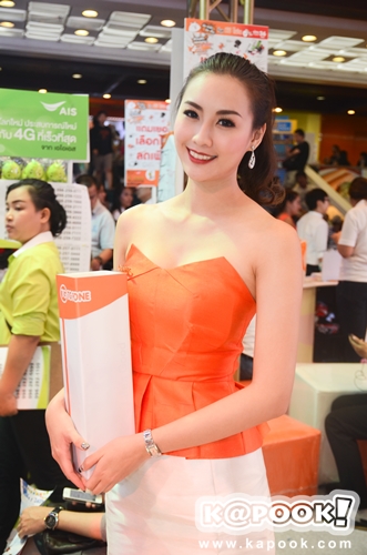 พริตตี้ Thailand Mobile Expo 2016