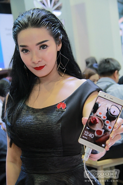 พริตตี้ Thailand Mobile Expo 2017